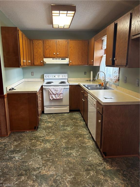 4874 Pliney Farlow Road Trinity, NC 27370 - Photo 4 of 13 Gallery Image 4