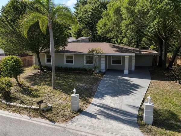 $450,000 | 8618 Grandview Drive, Tampa, FL 33617