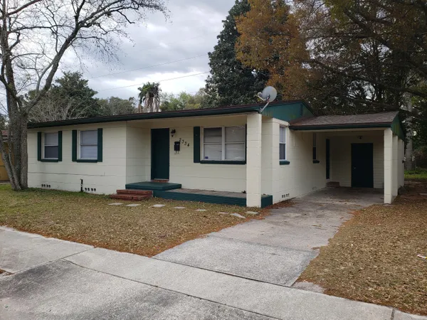 $1,395 | 2334 Rogero Road, Jacksonville, FL 32211