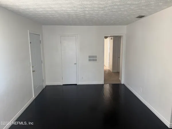 $1,395 | 2334 Rogero Road, Jacksonville, FL 32211