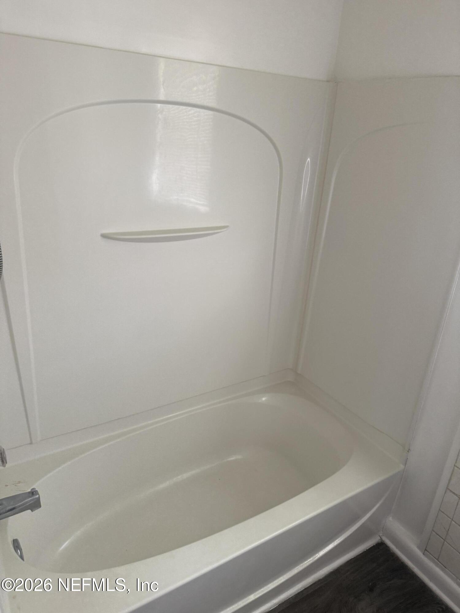 2334 Rogero Road Jacksonville, FL 32211 - Photo 10 of 17 tub