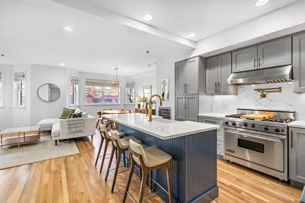 $1,599,000 | 94 Clinton Street, Unit 3C, Hoboken, NJ 07030