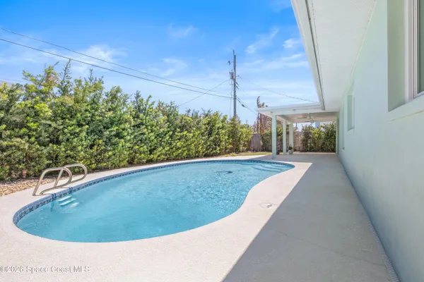 $3,800 | 537 Royal Palm Boulevard, Satellite Beach, FL 32937