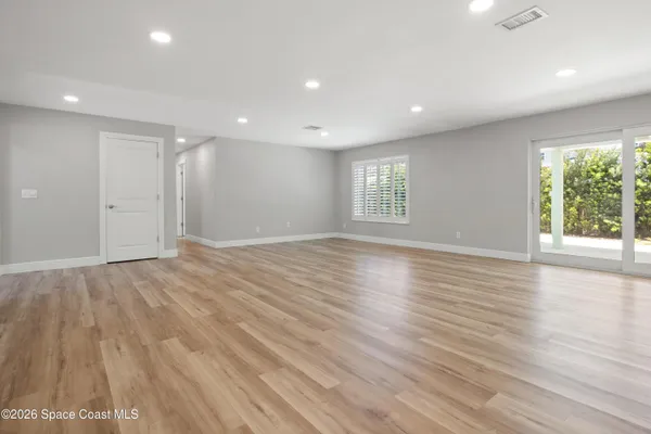 $3,800 | 537 Royal Palm Boulevard, Satellite Beach, FL 32937