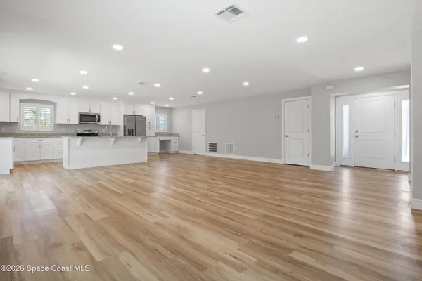 $3,800 | 537 Royal Palm Boulevard, Satellite Beach, FL 32937