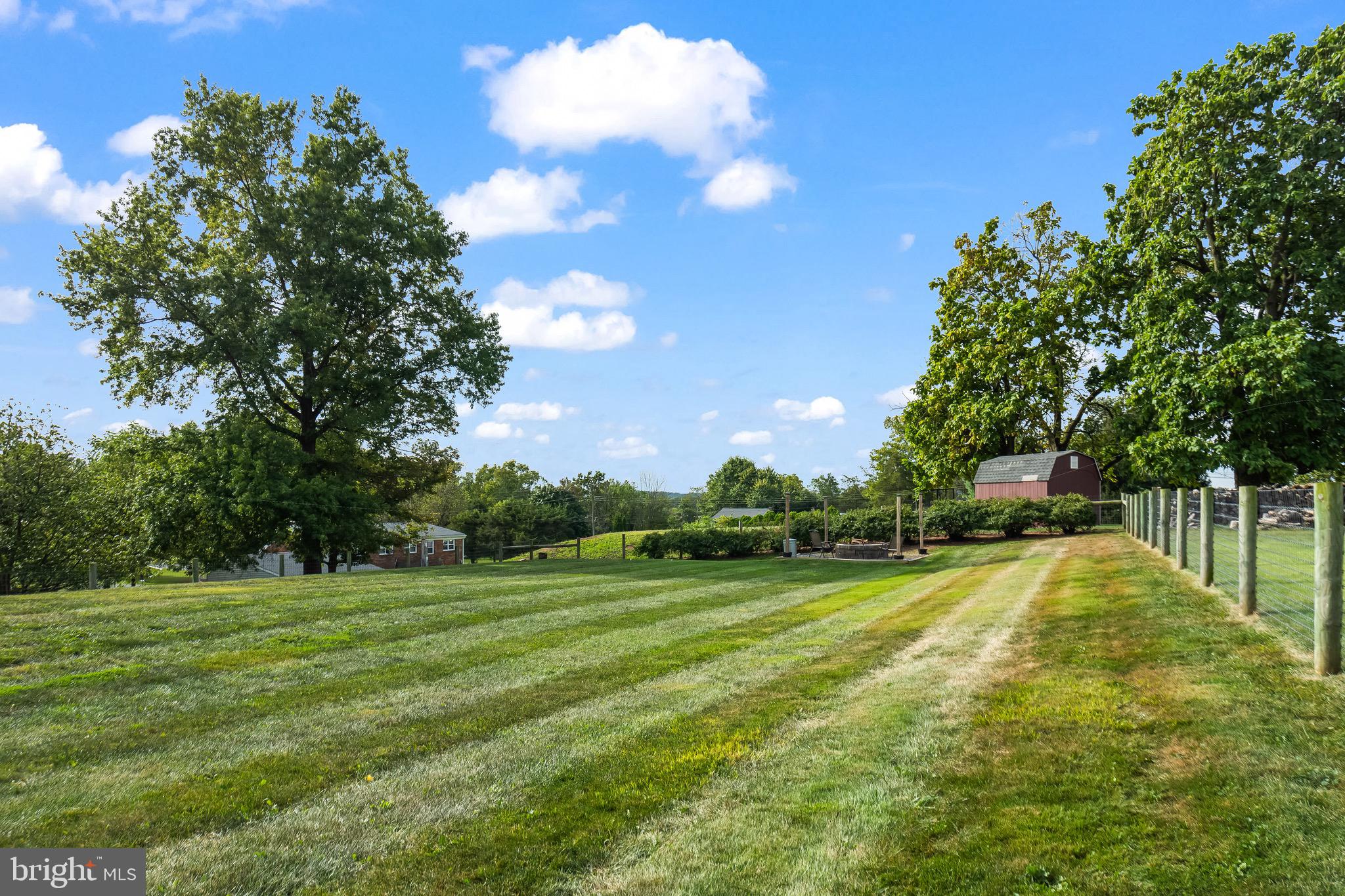 854 Braeburn Road Elizabethtown, PA 17022 - Photo 7 of 31 Gallery Image 7