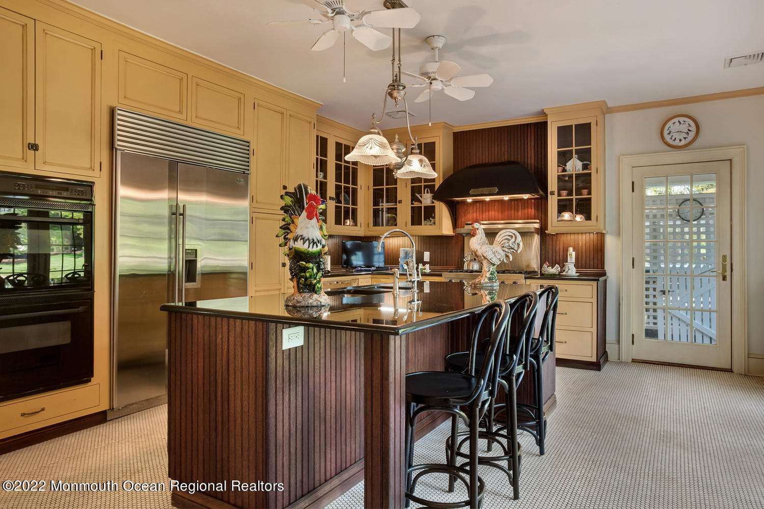 700 Navesink River Road Middletown, NJ 07701 - Photo 27 of 33 Eat-in Kitchen