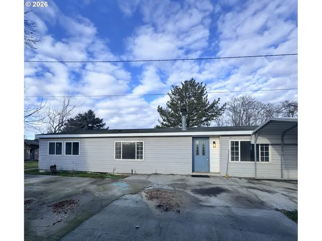 $299,000 | 74593 Depot Lane, Irrigon, OR 97844