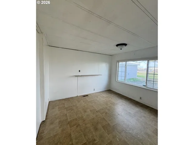 $299,000 | 74593 Depot Lane, Irrigon, OR 97844