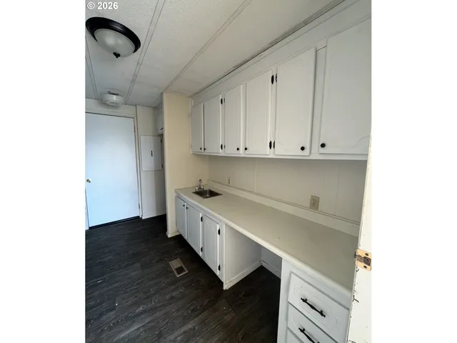 $299,000 | 74593 Depot Lane, Irrigon, OR 97844