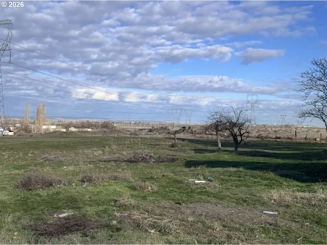 $299,000 | 74593 Depot Lane, Irrigon, OR 97844