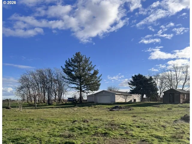 $299,000 | 74593 Depot Lane, Irrigon, OR 97844