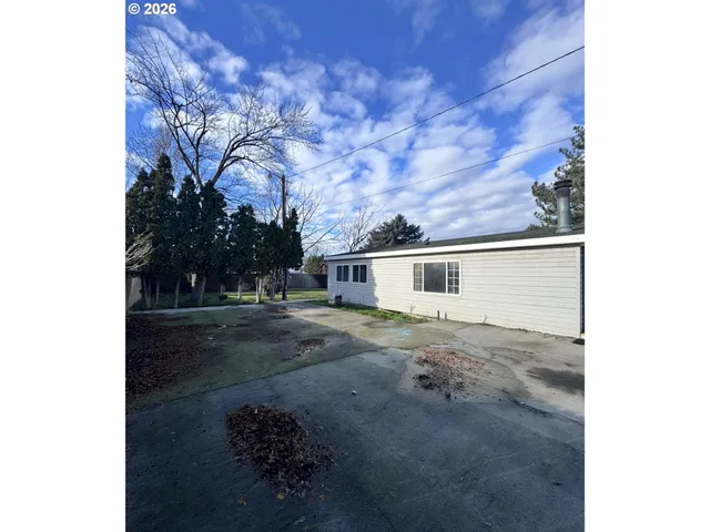 $299,000 | 74593 Depot Lane, Irrigon, OR 97844