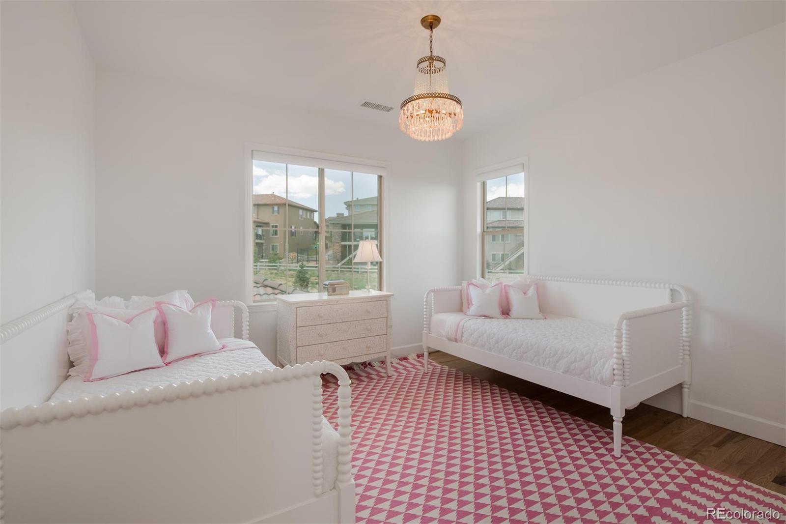 10850 Greycliffe Way Highlands Ranch, CO 80126 - Photo 21 of 35 Gallery Image 21