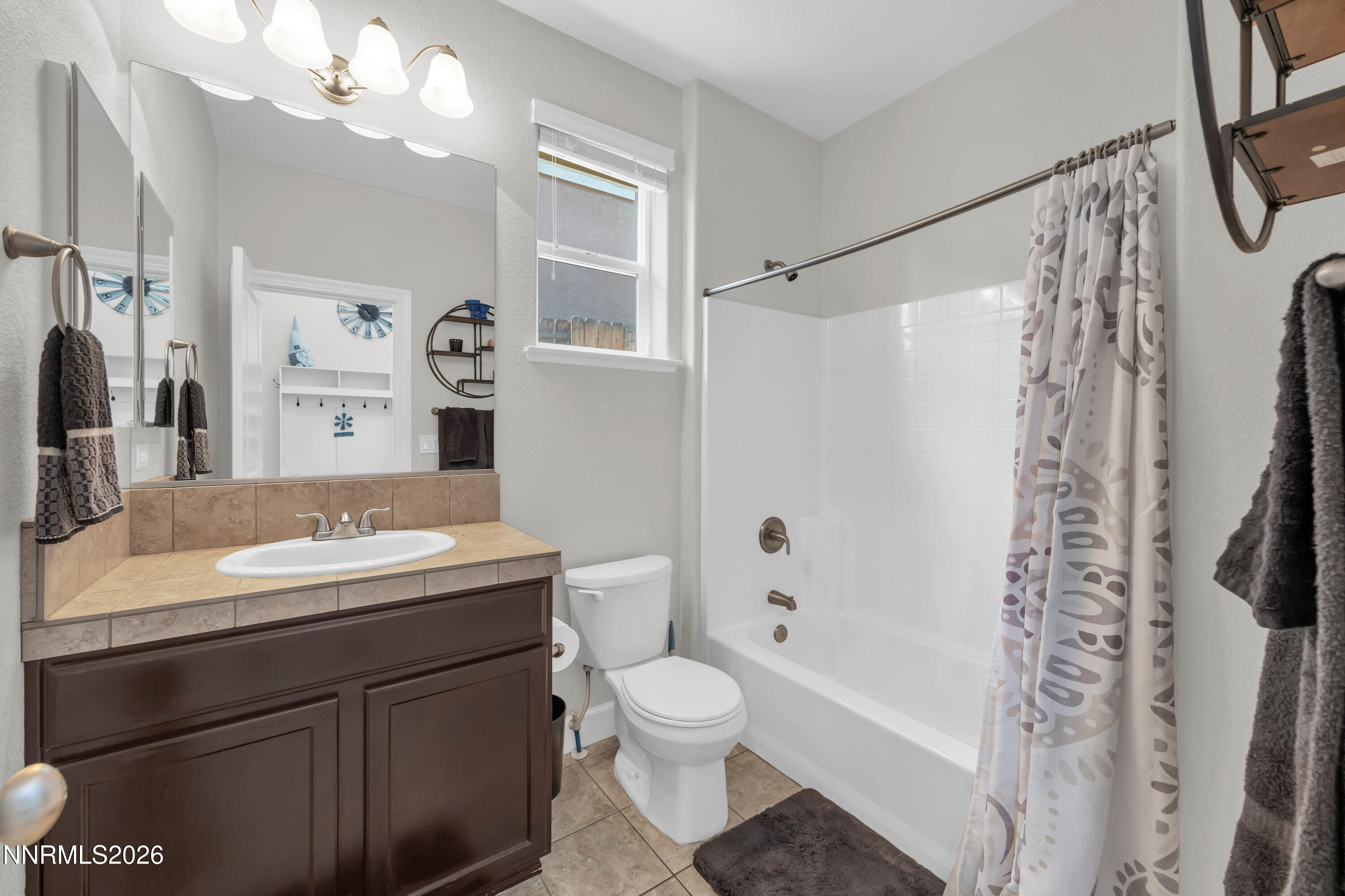 270 Anselmo Drive Reno, NV 89523 - Photo 16 of 32 main floor bathroom
