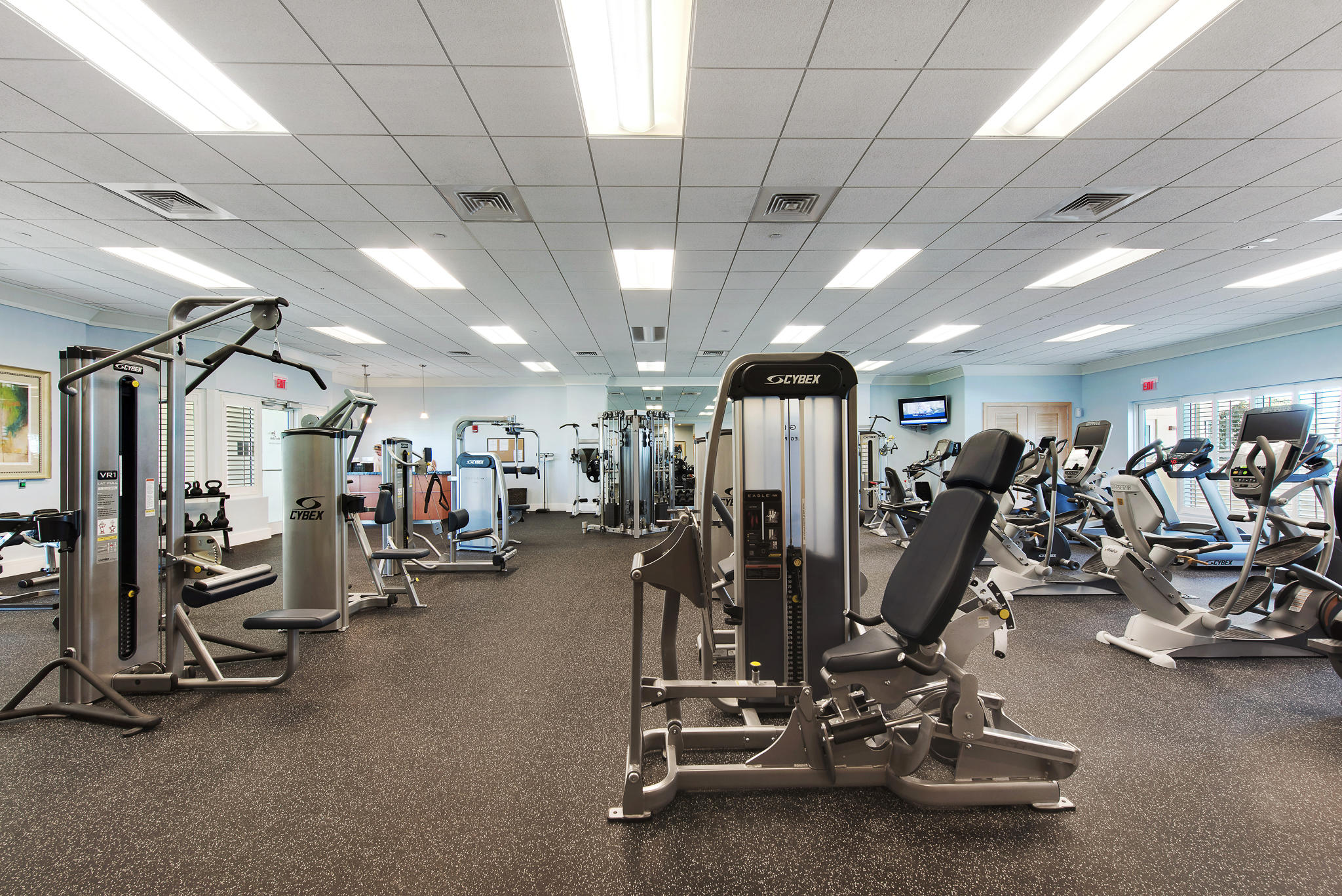 2640 Lake Shore Drive, Unit 1011 Riviera Beach, FL 33404 - Photo 42 of 60 a view of a room with gym equipment
