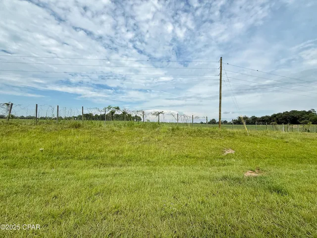 $969,900 | Undisclosed Address, Grand Ridge, FL 32442