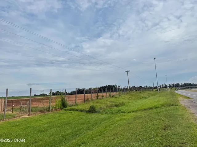 $969,900 | Undisclosed Address, Grand Ridge, FL 32442