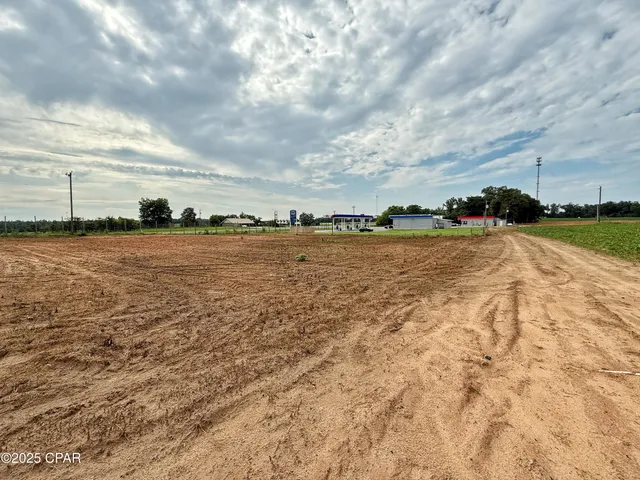 $969,900 | Undisclosed Address, Grand Ridge, FL 32442