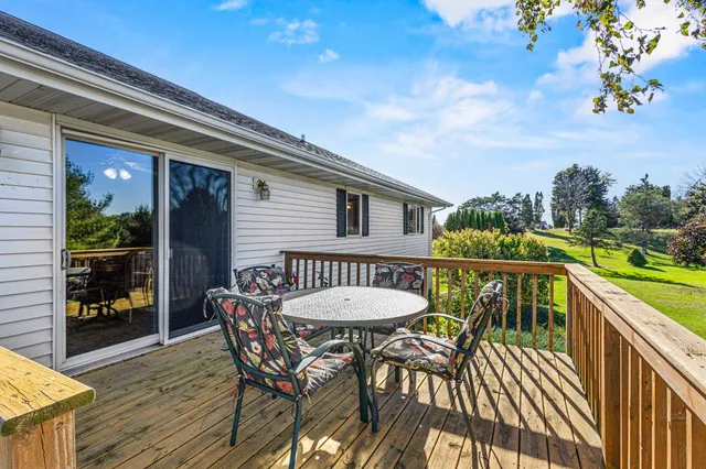 $549,900 | W1878 Hillside Drive, Pulaski, WI 54162