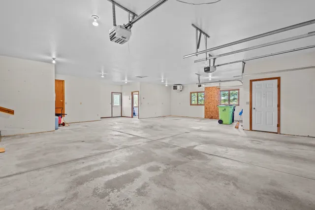 $549,900 | W1878 Hillside Drive, Pulaski, WI 54162