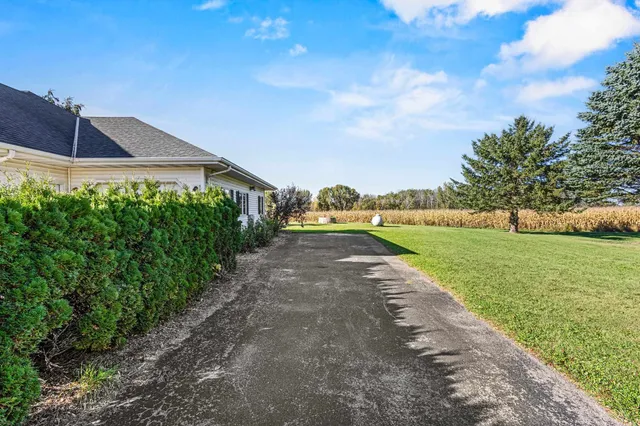 $549,900 | W1878 Hillside Drive, Pulaski, WI 54162