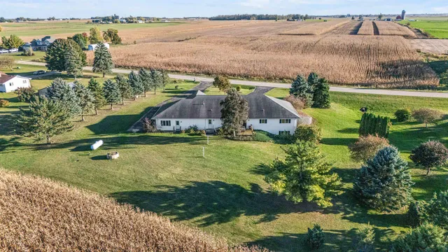 $549,900 | W1878 Hillside Drive, Pulaski, WI 54162
