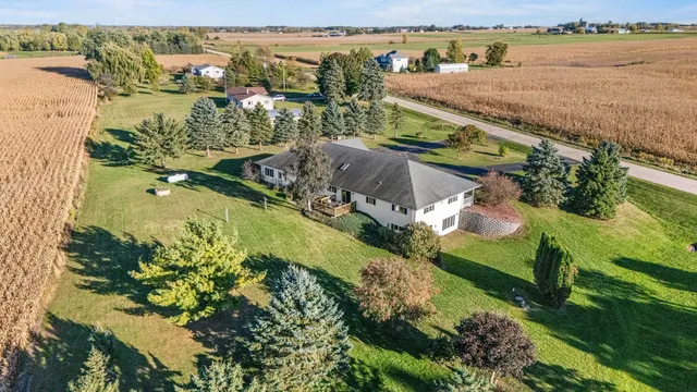 $549,900 | W1878 Hillside Drive, Pulaski, WI 54162