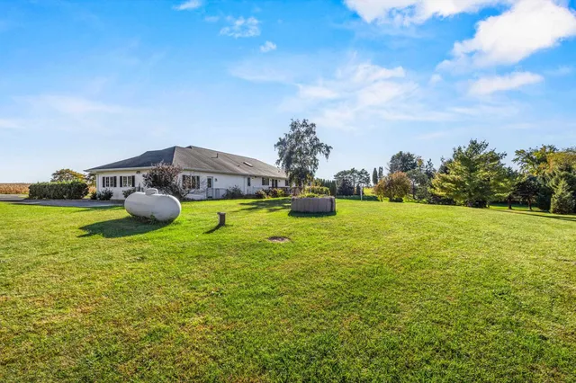 $549,900 | W1878 Hillside Drive, Pulaski, WI 54162