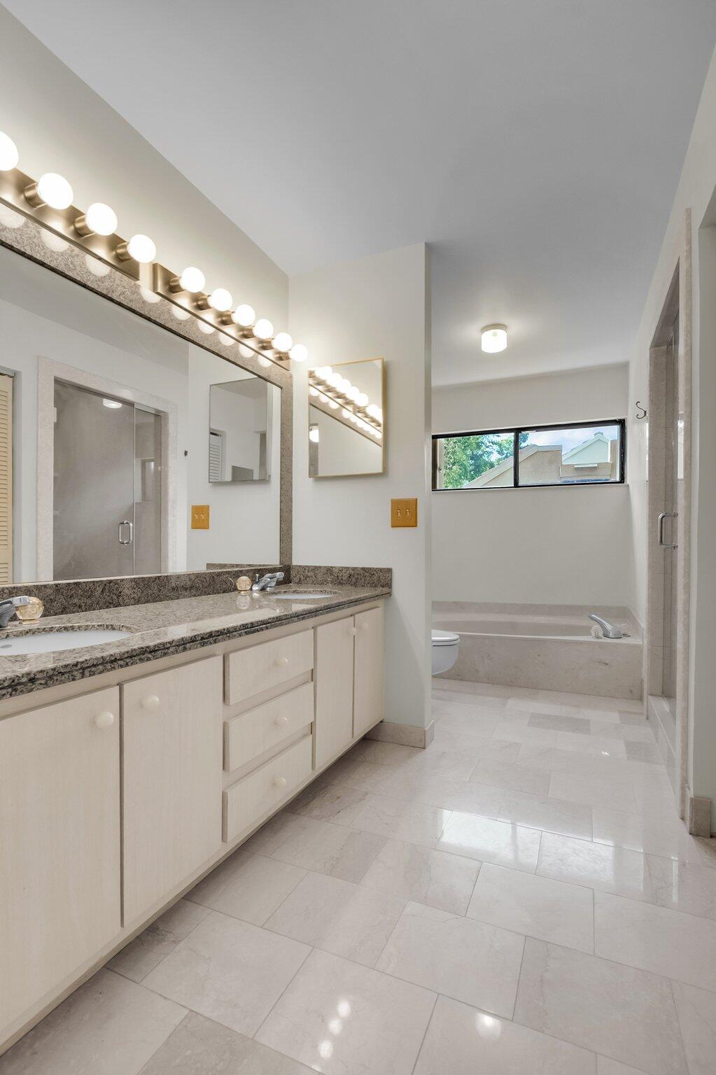 753 St Albans Drive Boca Raton, FL 33486 - Photo 22 of 44 Primary Bathroom