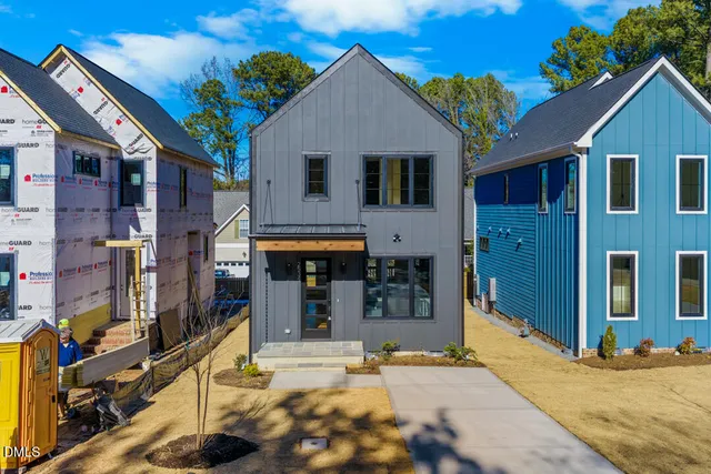 $575,000 | 2534 West Wilson Street, Durham, NC 27705