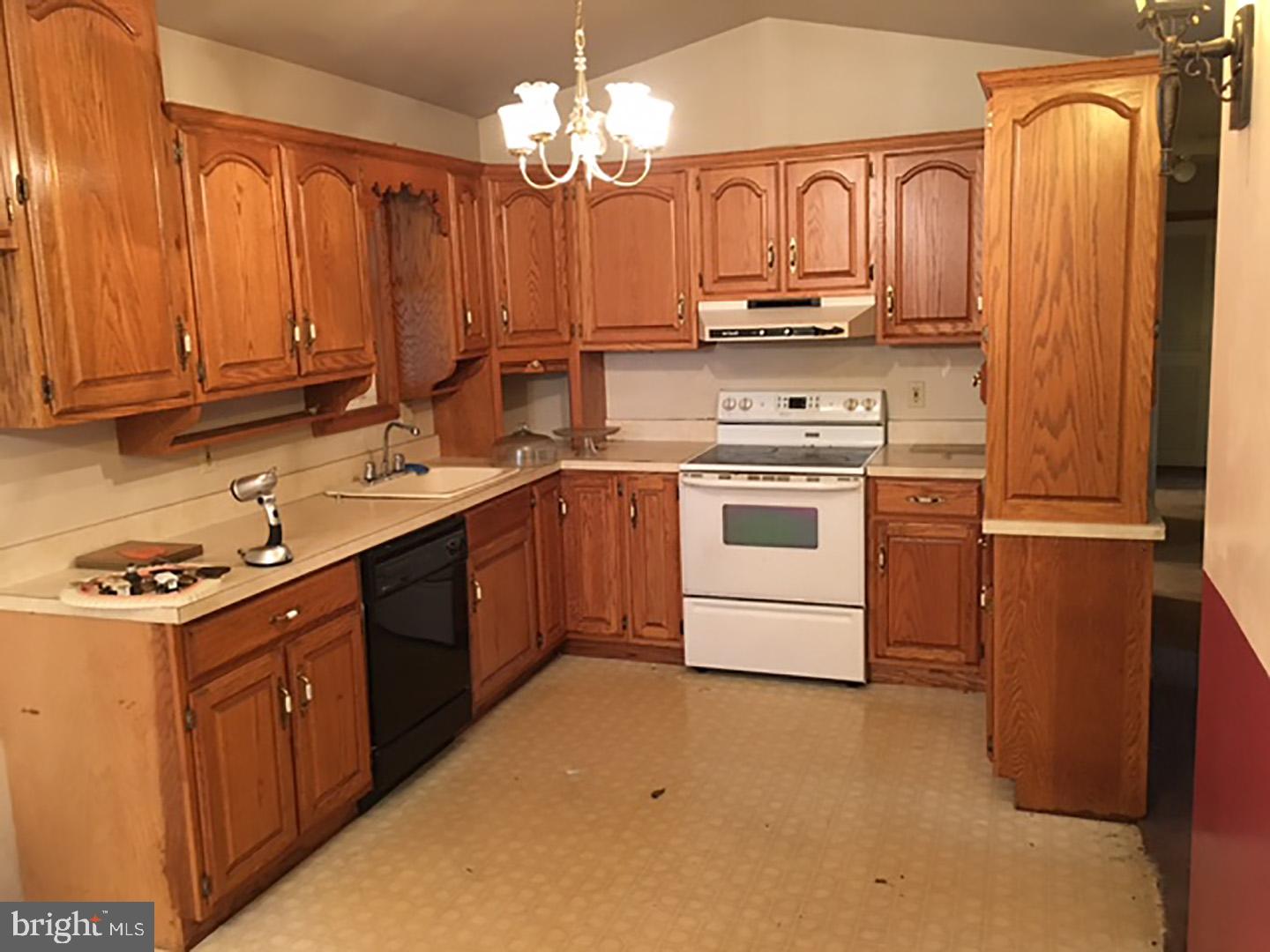 9 Campsite Road Bernville, PA 19506 - Photo 6 of 22 Gallery Image 6