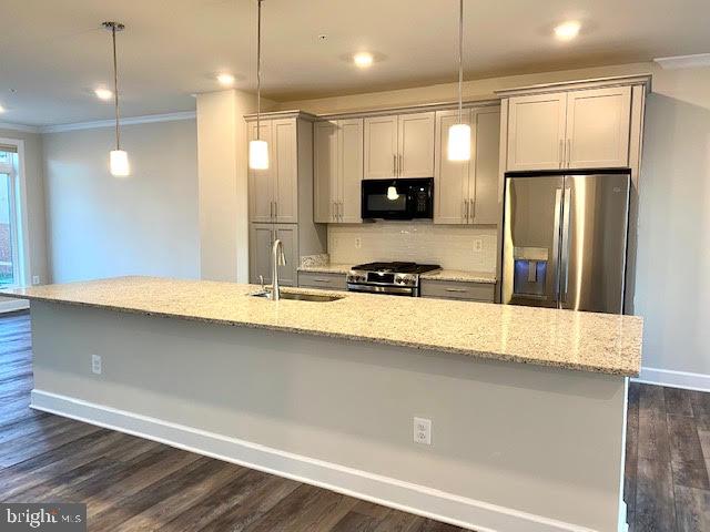 22538 Foundation Drive Ashburn, VA 20148 - Photo 7 of 33 Modern Center Kitchen
