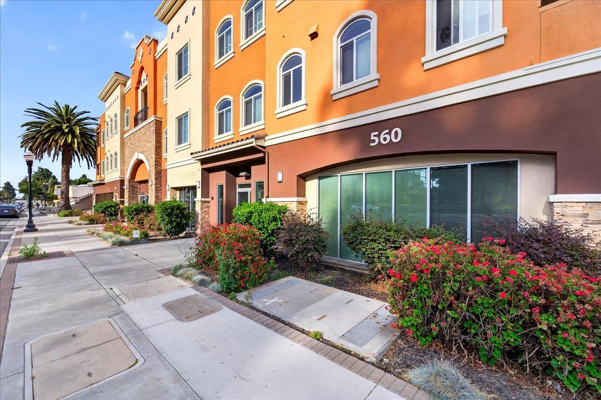 538 South Mathilda Avenue, Unit 301 Sunnyvale, CA 94086 - Photo 4 of 54