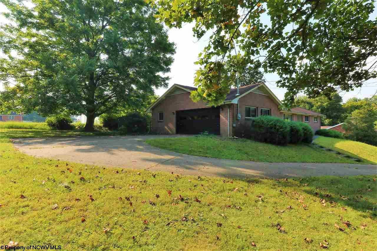 1010 Rainbow Road Bridgeport, WV 26330 - Photo 6 of 20 Gallery Image 6