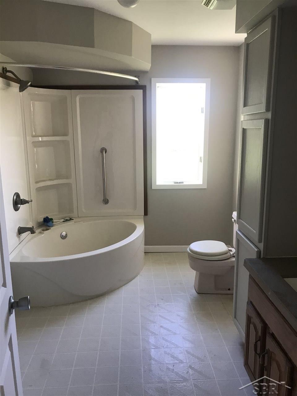 9061 South Reese Road Birch Run, MI 48415 - Photo 8 of 10 50026579-7.JPG