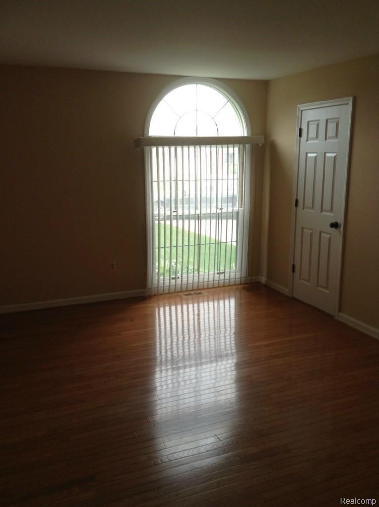 3360 Primrose Drive Rochester, MI 48307 - Photo 26 of 43 IMG_3663.jpg