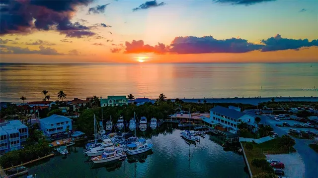 $698,000 | 2255 North Beach Road, Unit 9, Englewood, FL 34223