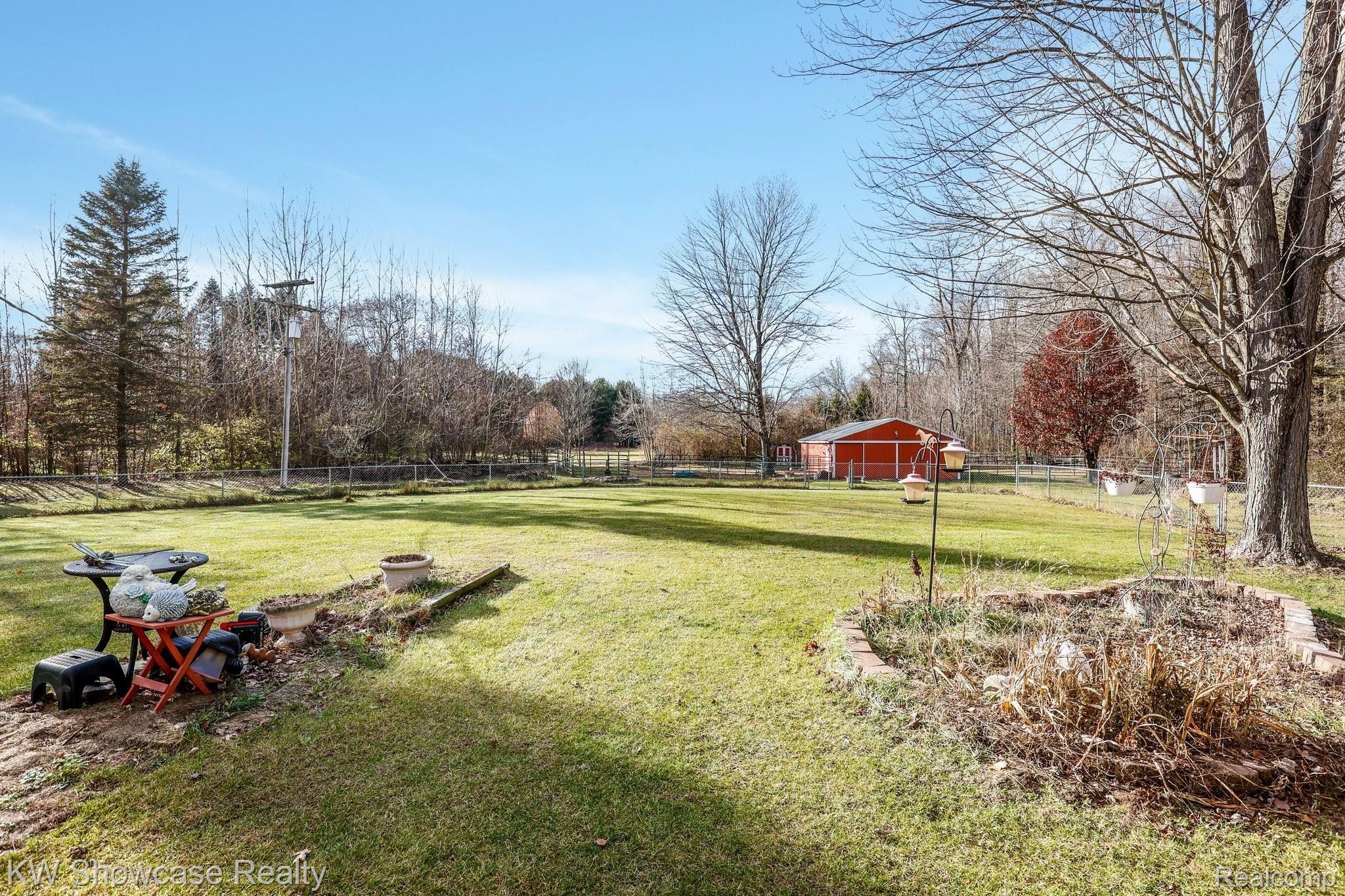 12382 Bunton Road Willis, MI 48191 - Photo 4 of 42 Gorgeous views