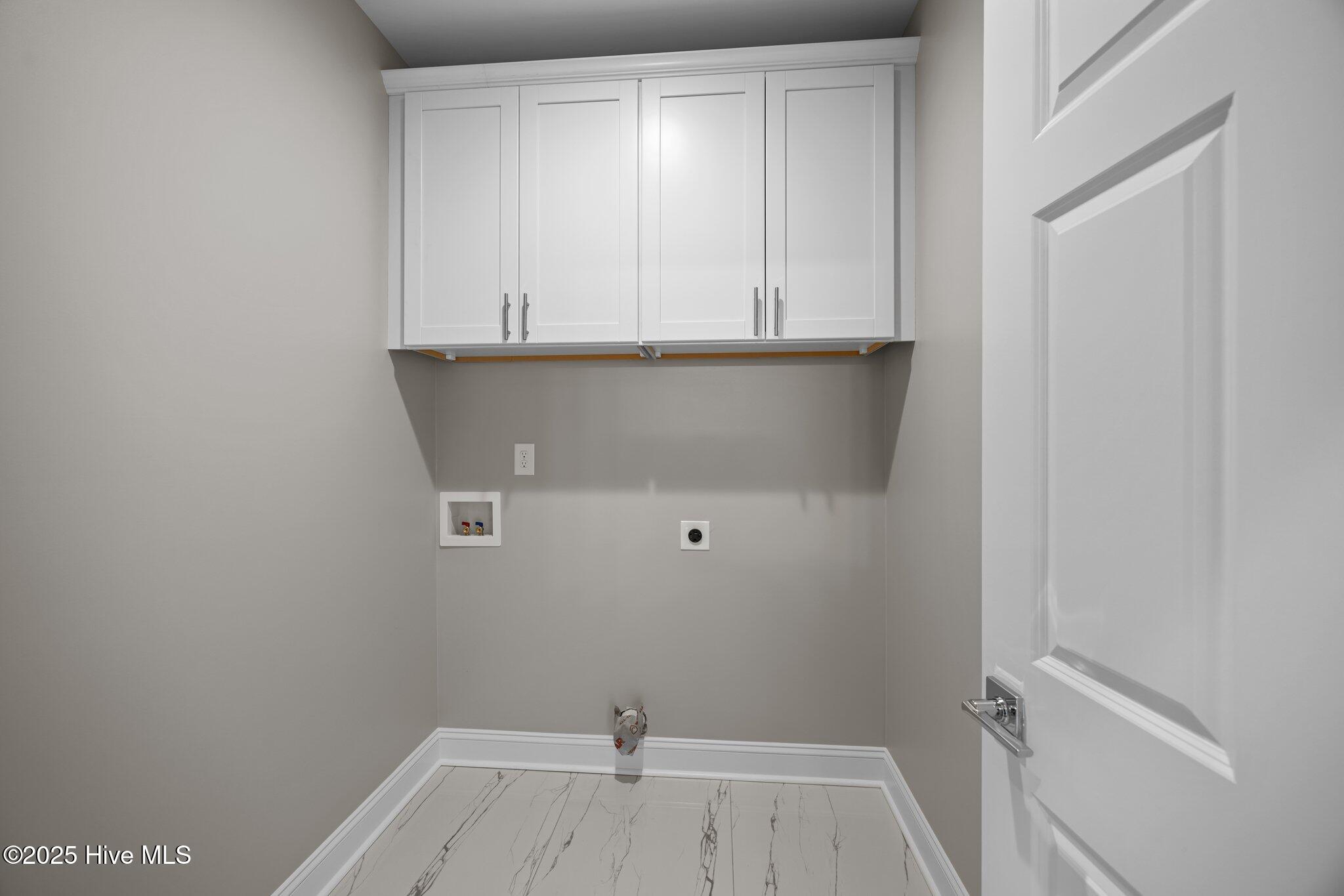 316 Allen Drive Ayden, NC 28513 - Photo 24 of 50 laundry room with cabinets