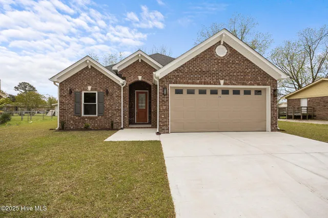 $290,000 | 316 Allen Drive, Ayden, NC 28513