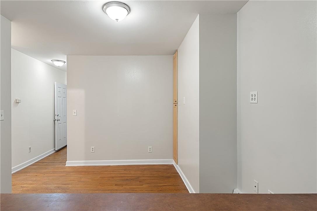 3121 Corlear Avenue Bronx, NY 10463 - Photo 13 of 28 one bed room