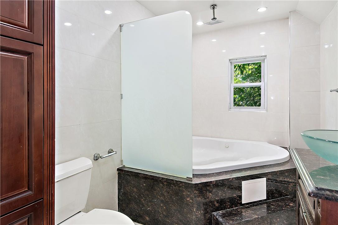 3121 Corlear Avenue Bronx, NY 10463 - Photo 7 of 28 main floor bath jacuzzi with shower head