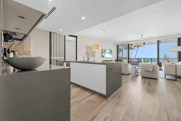 $9,500 | 106 Inlet Way, Unit 103, Singer Island, FL 33404