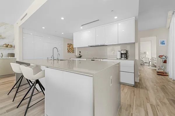 $9,500 | 106 Inlet Way, Unit 103, Singer Island, FL 33404