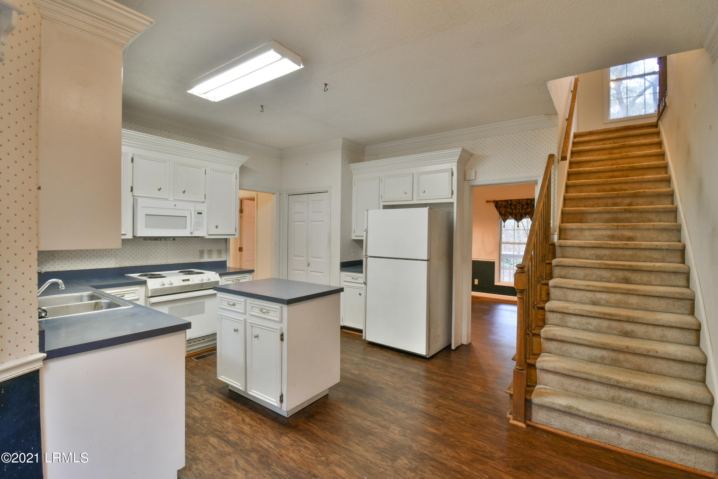 115 Walling Grove Road Beaufort, SC 29907 - Photo 11 of 41 DSC_0843-2