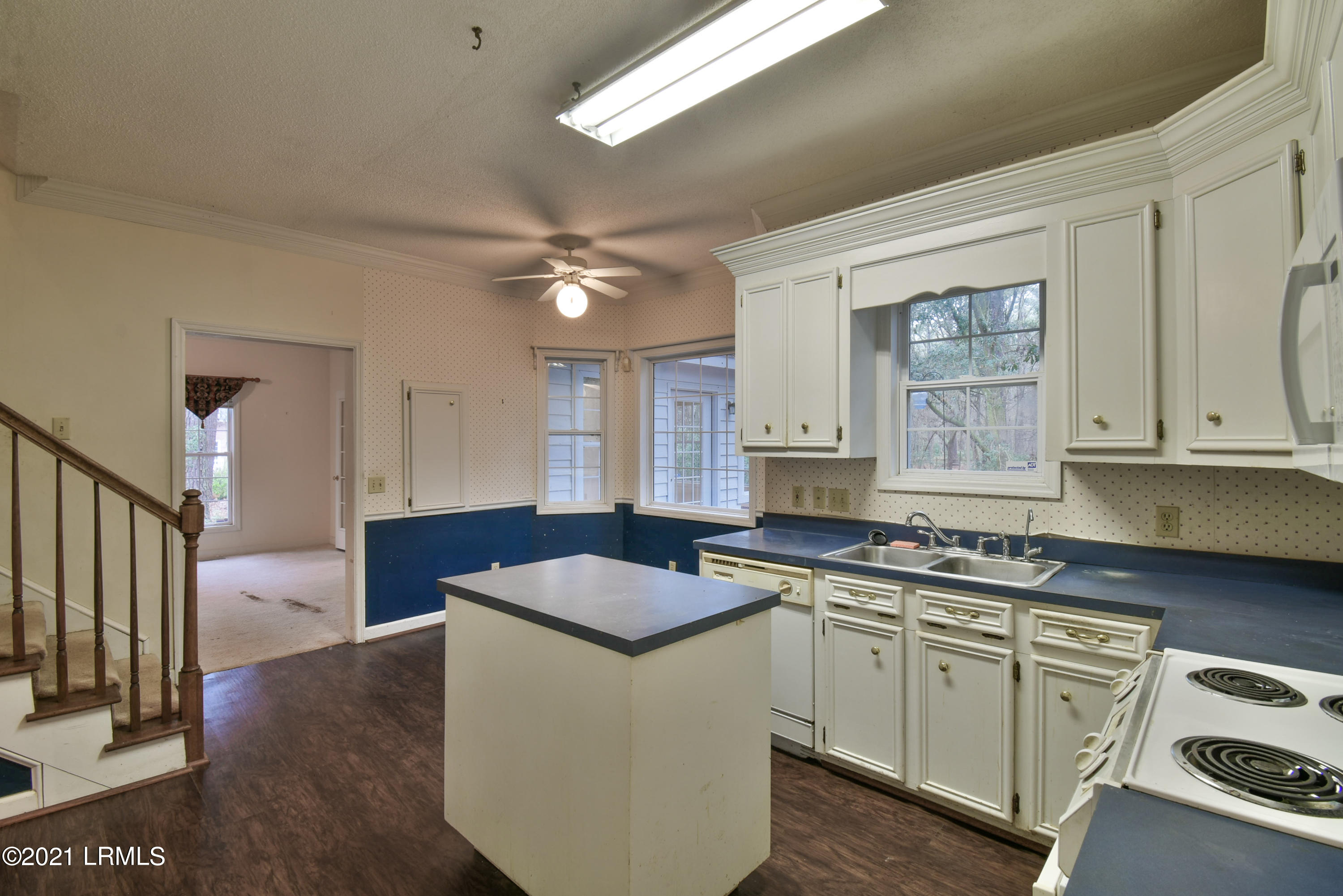 115 Walling Grove Road Beaufort, SC 29907 - Photo 12 of 41 DSC_0844-2