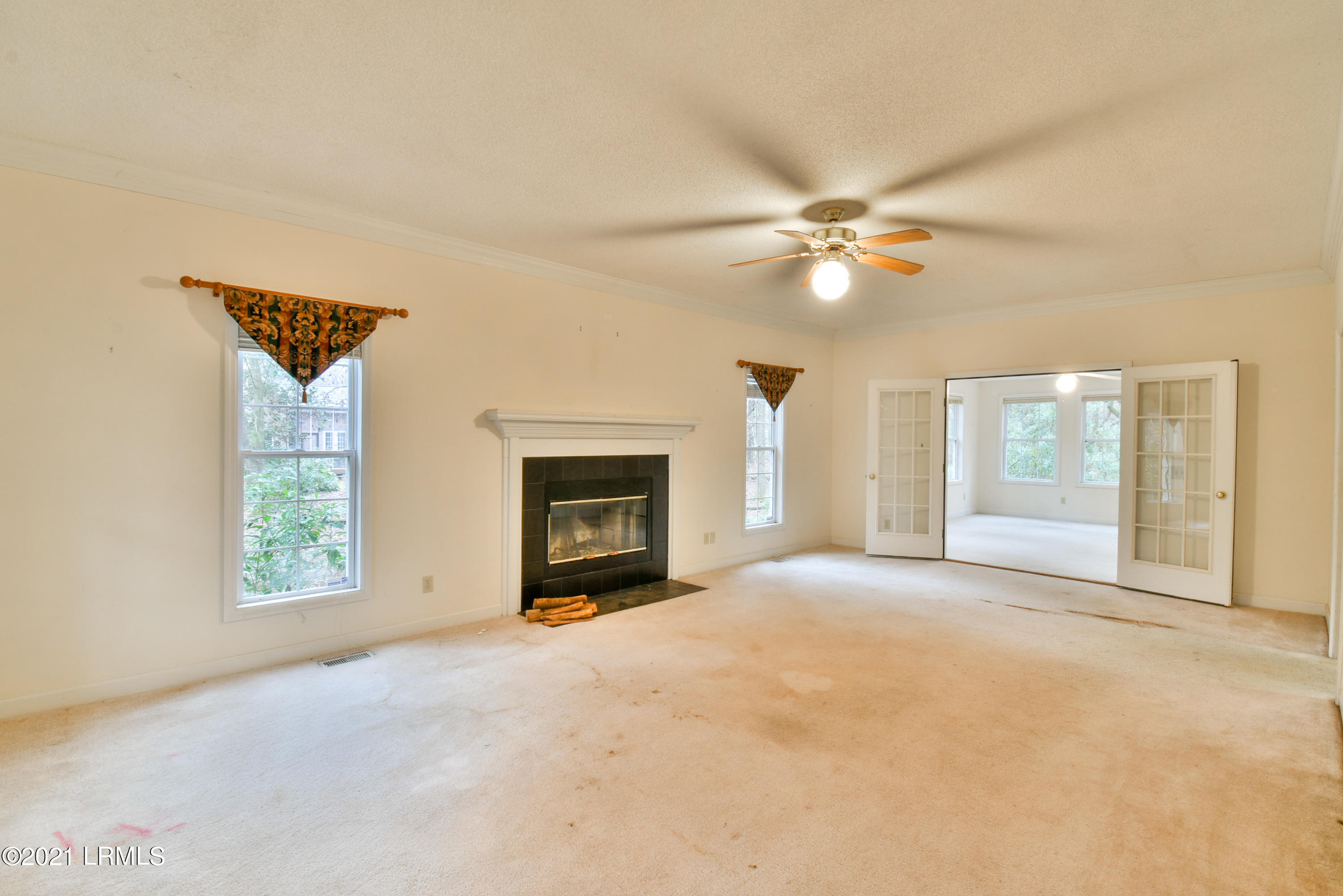 115 Walling Grove Road Beaufort, SC 29907 - Photo 4 of 41 DSC_0836-2