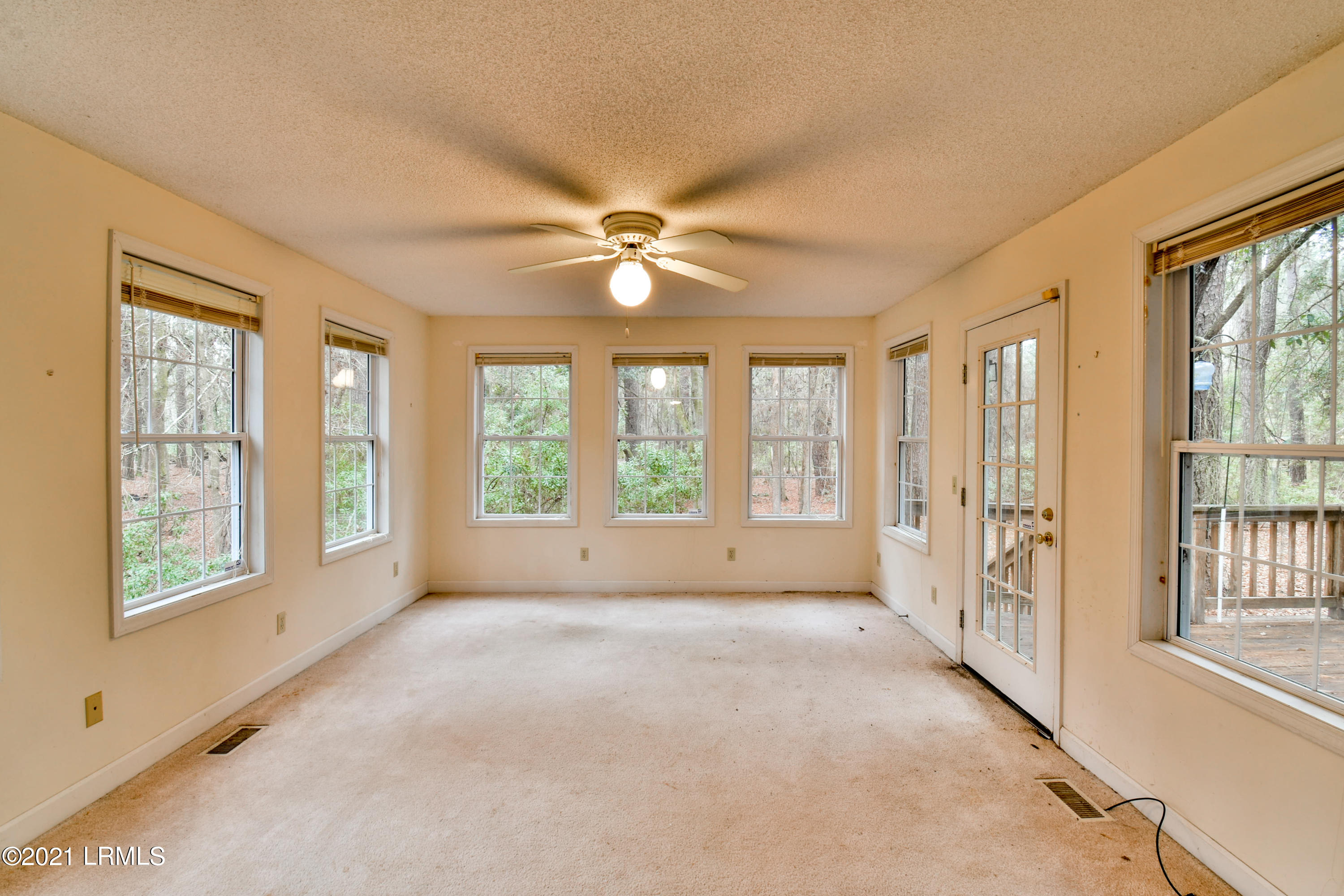 115 Walling Grove Road Beaufort, SC 29907 - Photo 9 of 41 DSC_0841-2