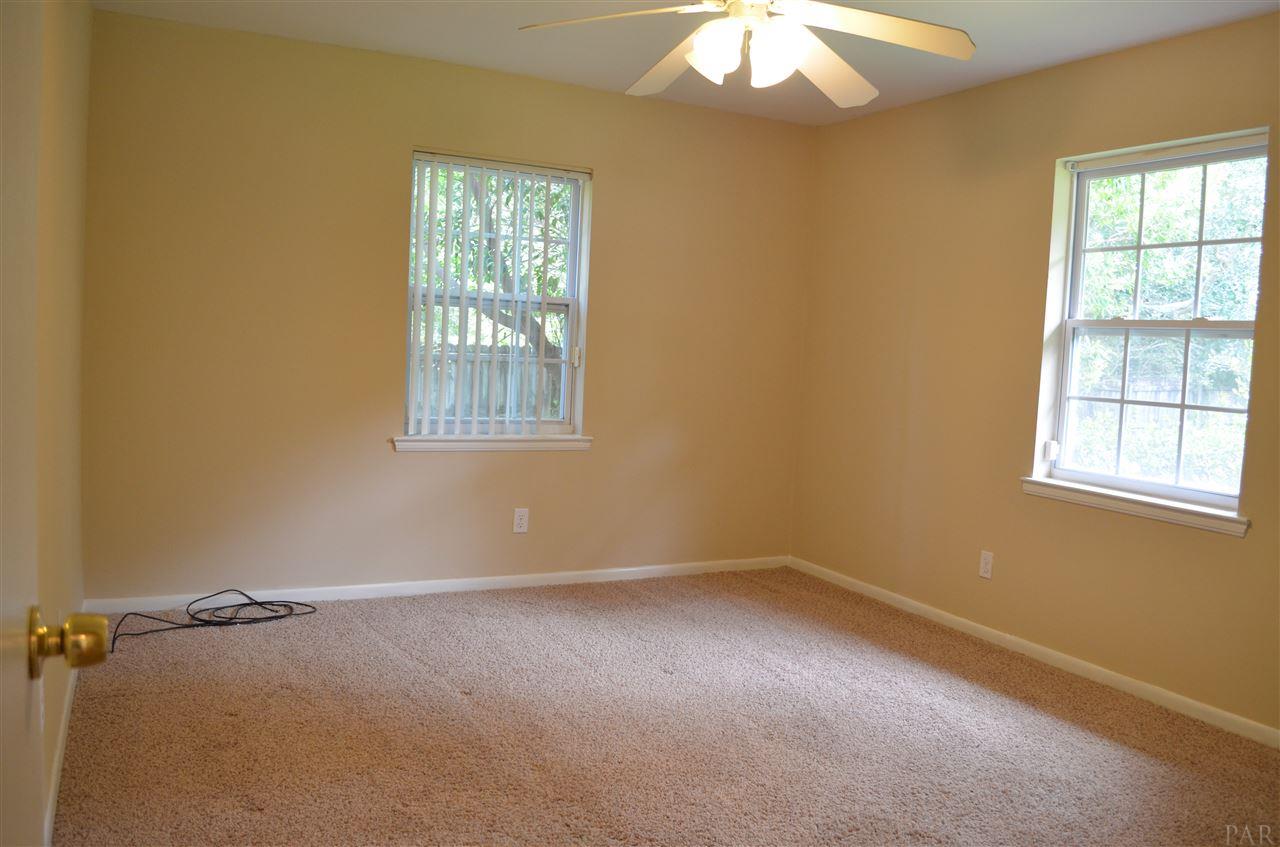 213 Kaylyn Road Pensacola, FL 32514 - Photo 8 of 17 Gallery Image 8